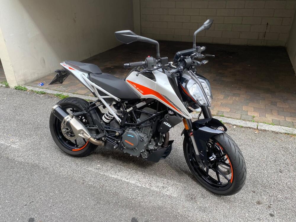 KTM 390 Duke (2021 - 23) (2)