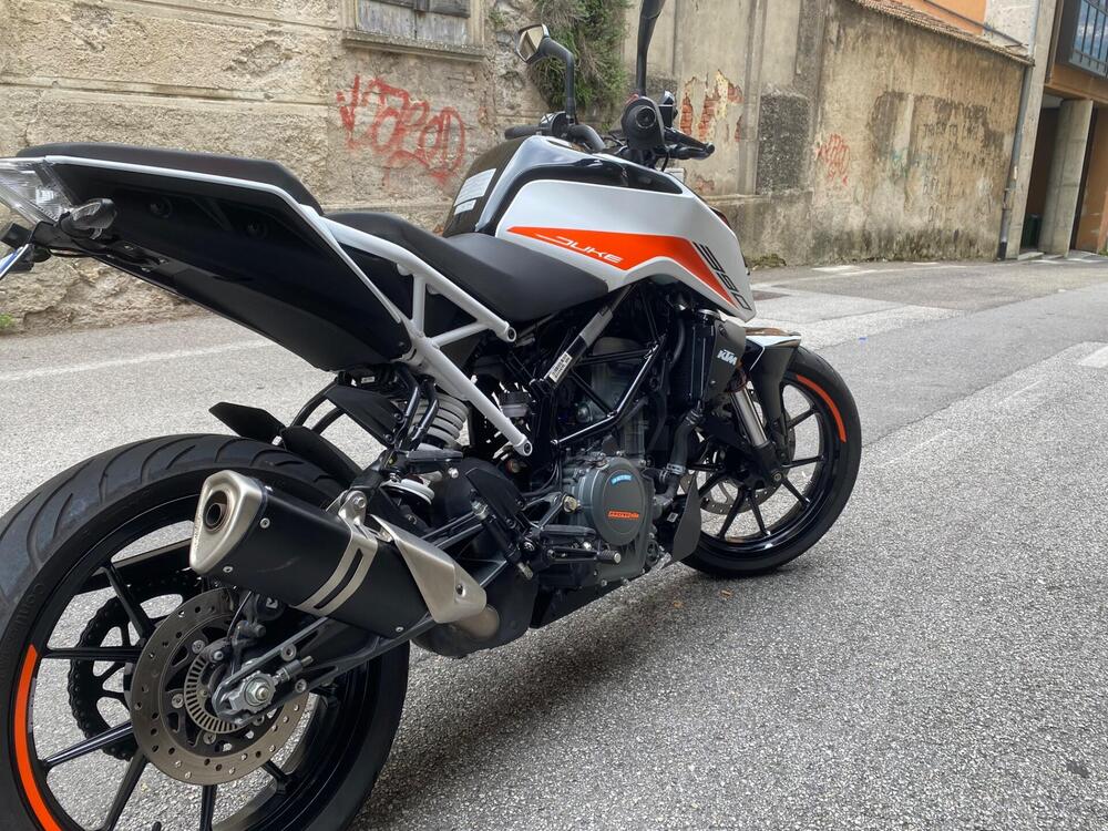 KTM 390 Duke (2021 - 23) (3)