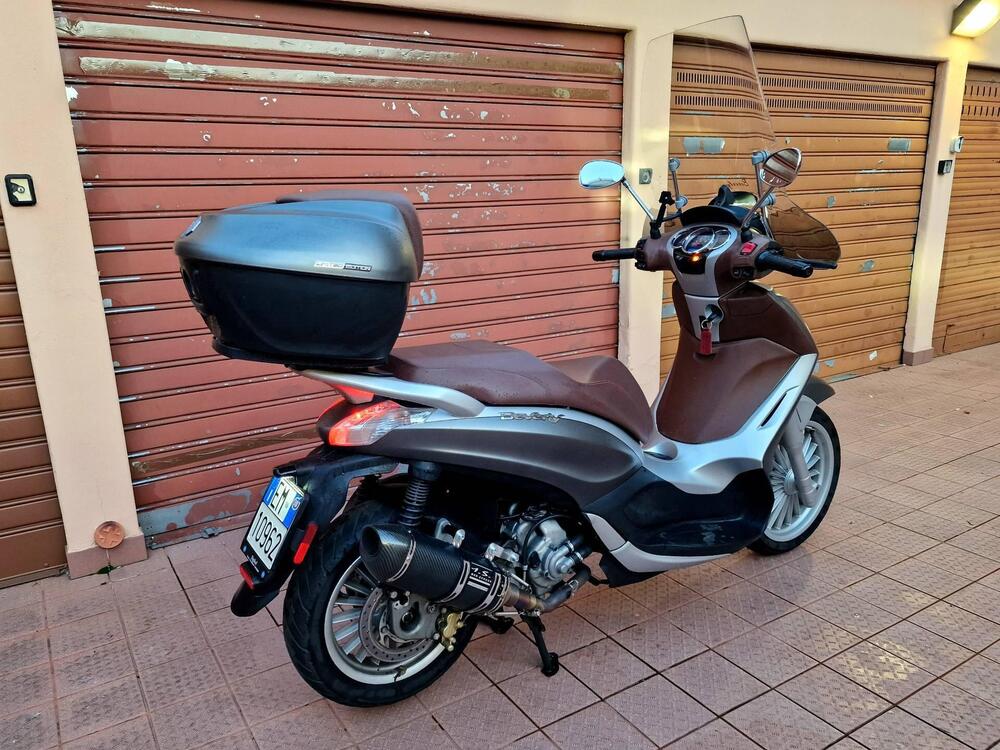 Piaggio Beverly 300 i.e. ABS-ASR (2016 - 20) (5)