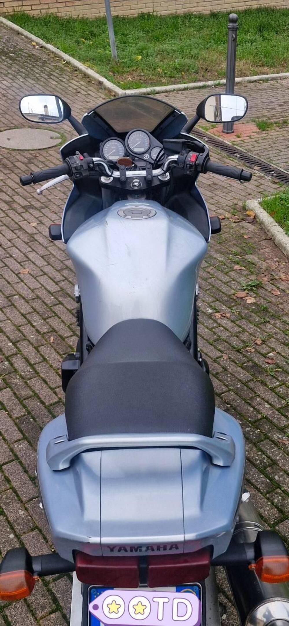 Yamaha FZS 600 Fazer (2002 - 03) (8)