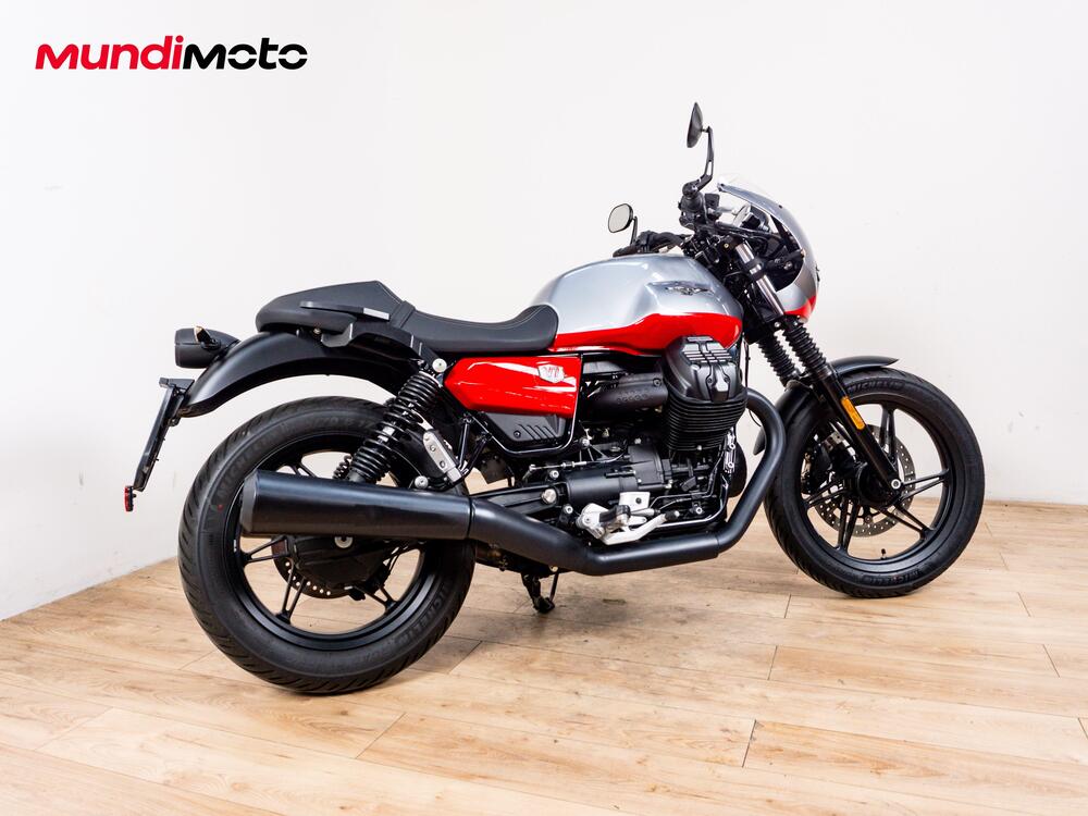 Moto Guzzi V7 Stone Corsa (2023 - 25) (3)