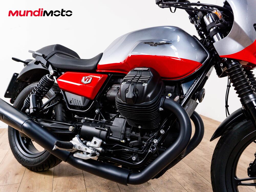 Moto Guzzi V7 Stone Corsa (2023 - 25) (5)
