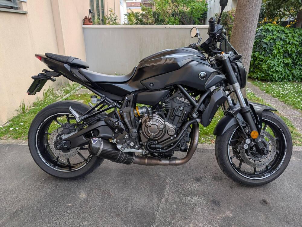 Yamaha MT-07 (2017 - 18) (3)
