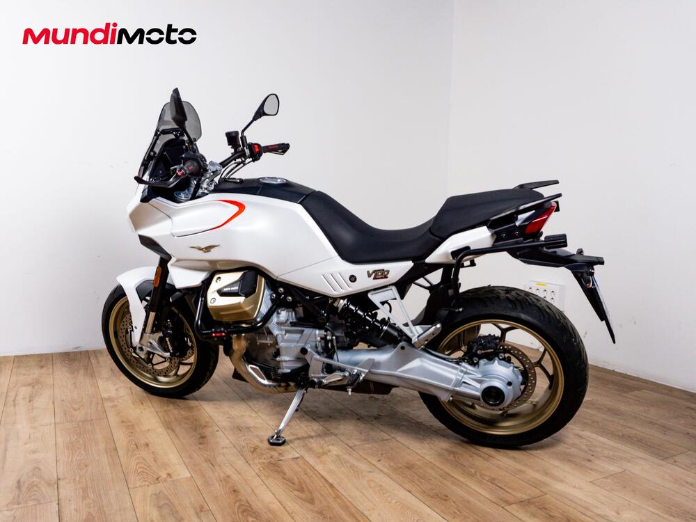 Moto Guzzi V100 Mandello (2022 - 24) (7)