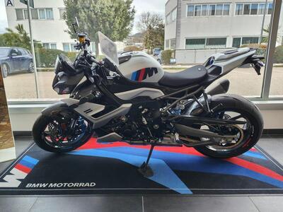 Bmw M 1000 R (2025 - 26) usata