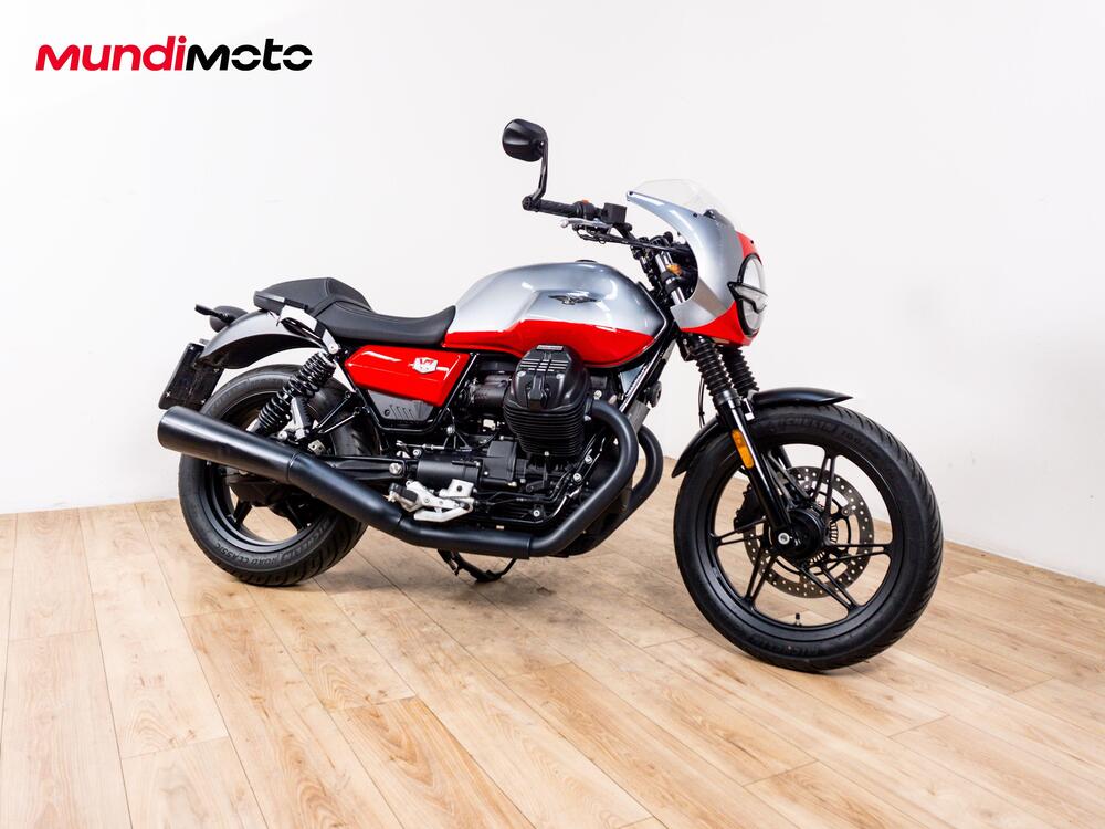 Moto Guzzi V7 Stone Corsa (2023 - 25) (2)