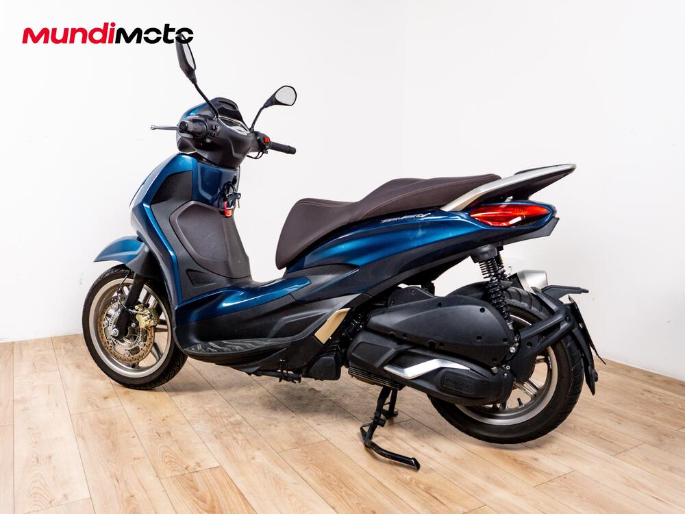 Piaggio Beverly 300 Hpe (2021) (7)