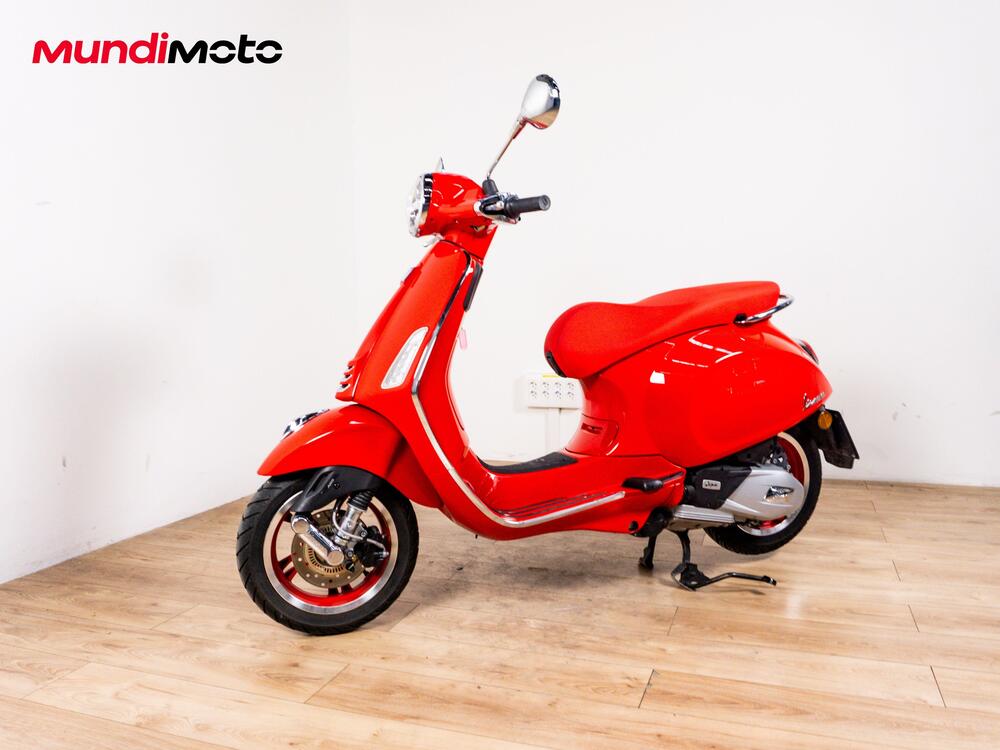 Vespa Primavera 125 RED (2025 - 26) (8)