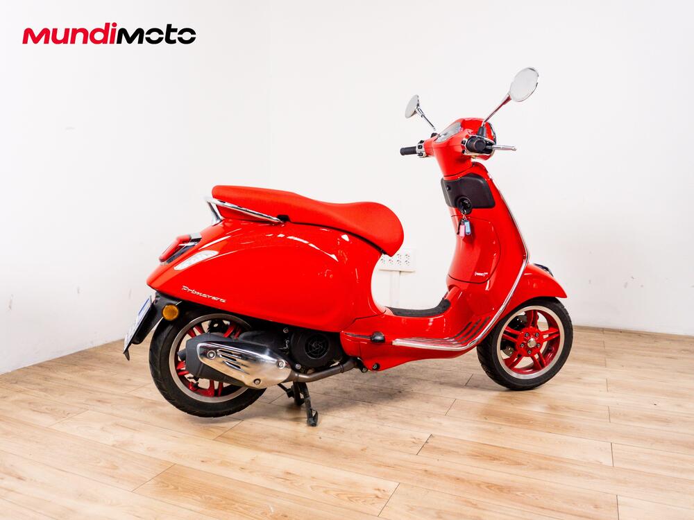 Vespa Primavera 125 RED (2025 - 26) (3)