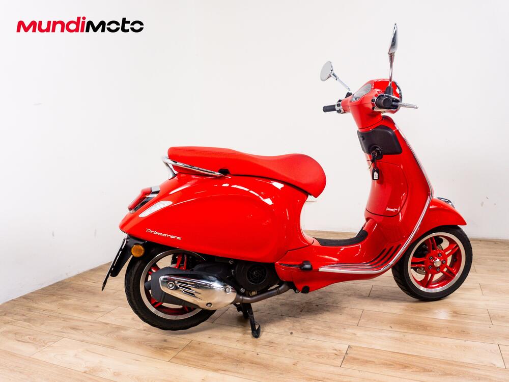 Vespa Primavera 125 RED (2025 - 26) (4)
