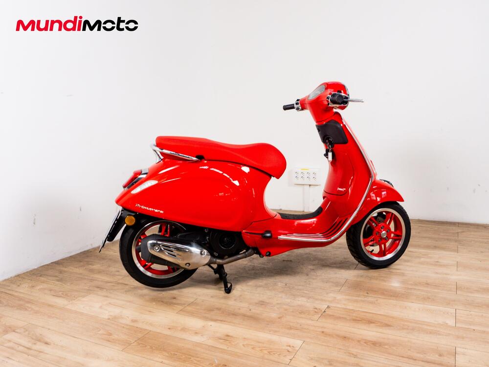 Vespa Primavera 125 RED (2025 - 26) (3)