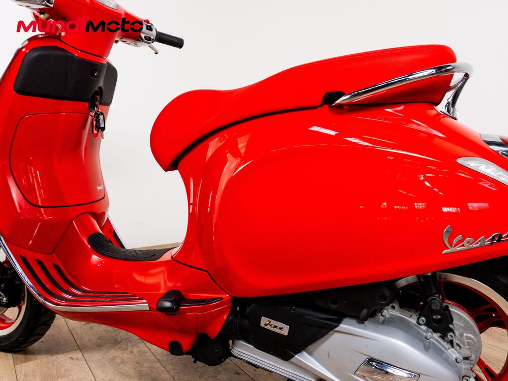 Vespa Primavera 125 RED (2025 - 26) (10)