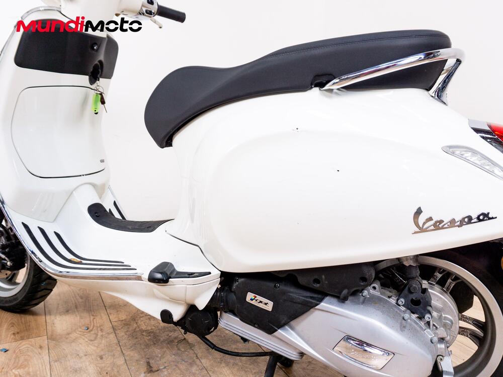 Vespa Primavera 125 Batik (2024 - 26) (10)