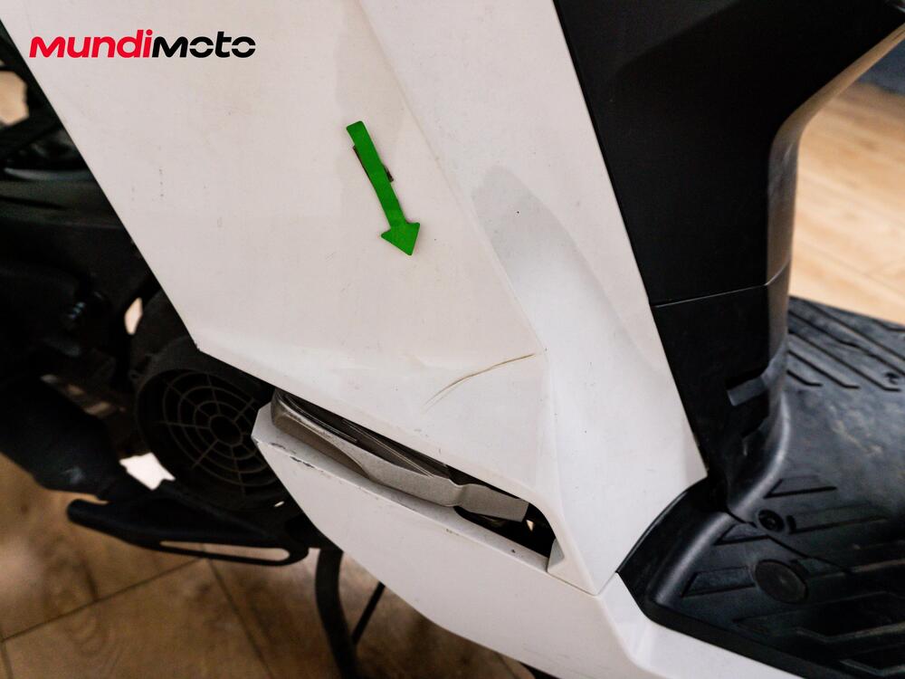 Peugeot Tweet 125 FL GT ABS (2024) (17)