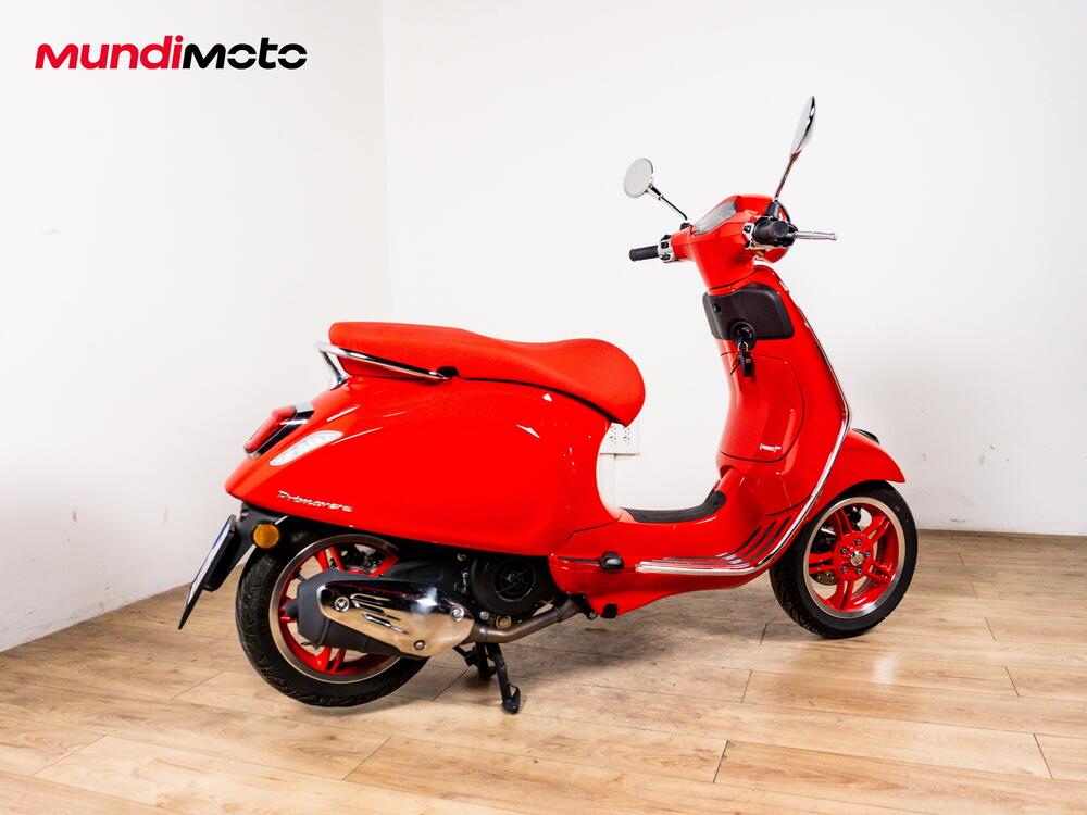 Vespa Primavera 125 RED (2025 - 26) (3)