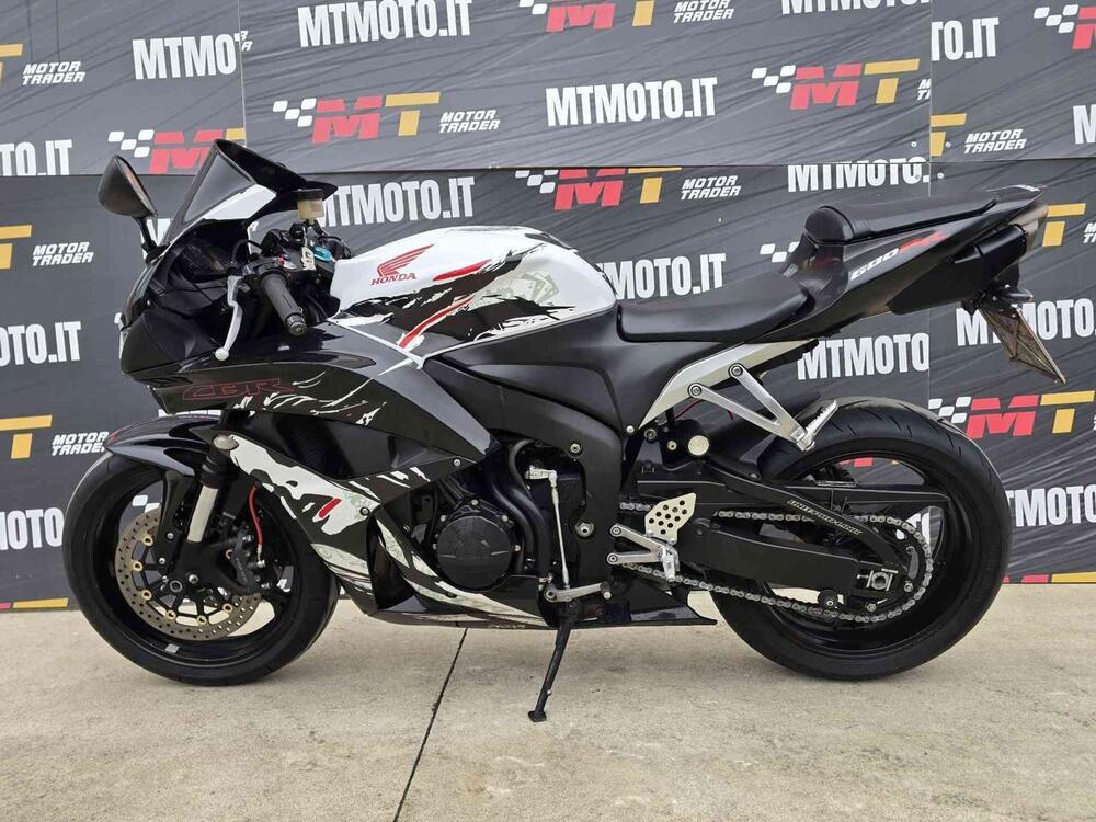 Honda CBR 600 RR (2007 - 08) (2)