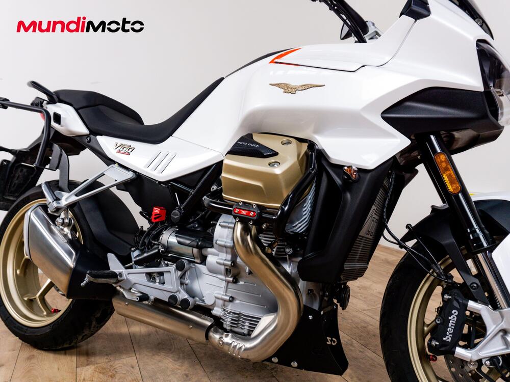 Moto Guzzi V100 Mandello (2022 - 24) (5)