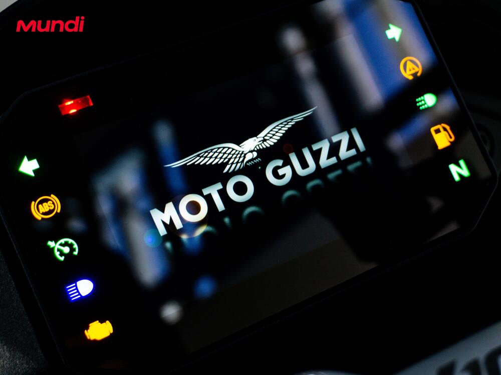 Moto Guzzi V100 Mandello (2022 - 24) (18)