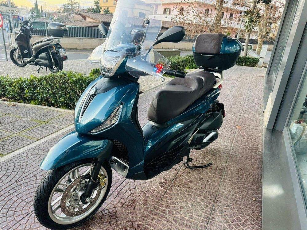 Piaggio Beverly 300 Hpe (2021) (7)