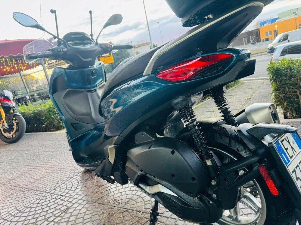 Piaggio Beverly 300 Hpe (2021) (6)