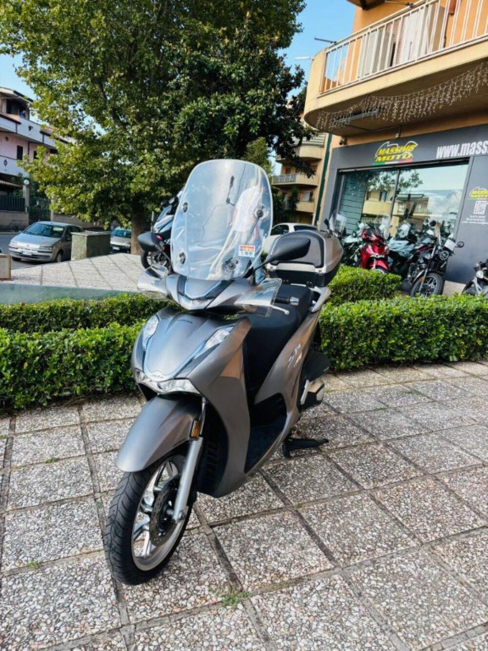 Honda SH 350 (2021 - 24) (6)