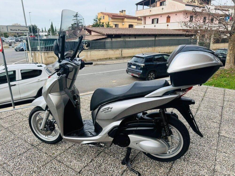 Honda SH 300 i ABS (2016 - 20) (10)