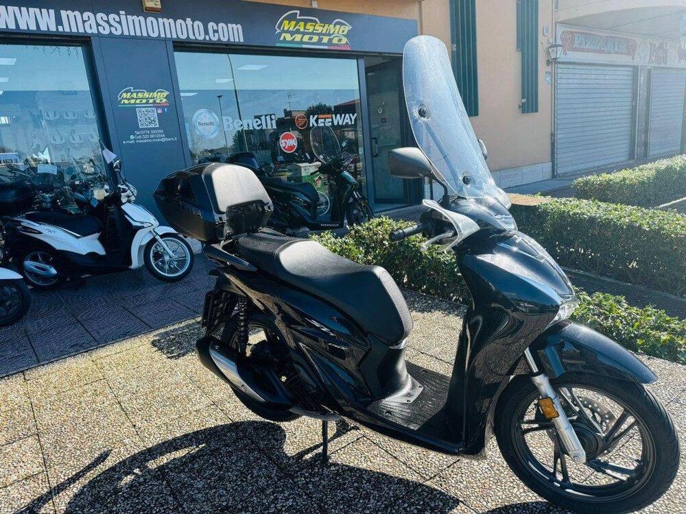 Honda SH 150i (2024 - 25) (8)