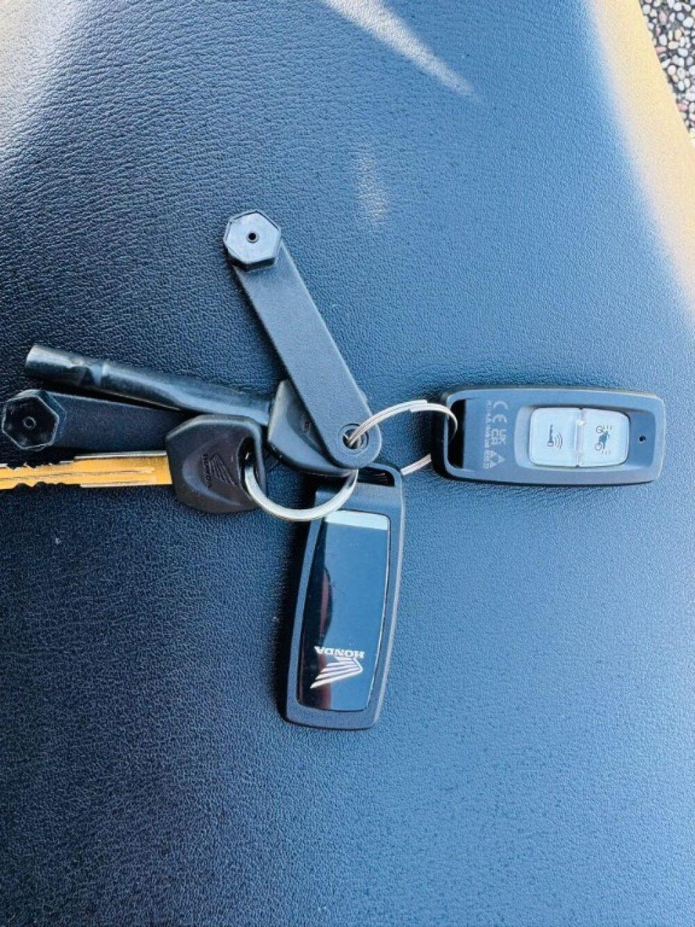 Honda SH 150i (2024 - 25) (3)