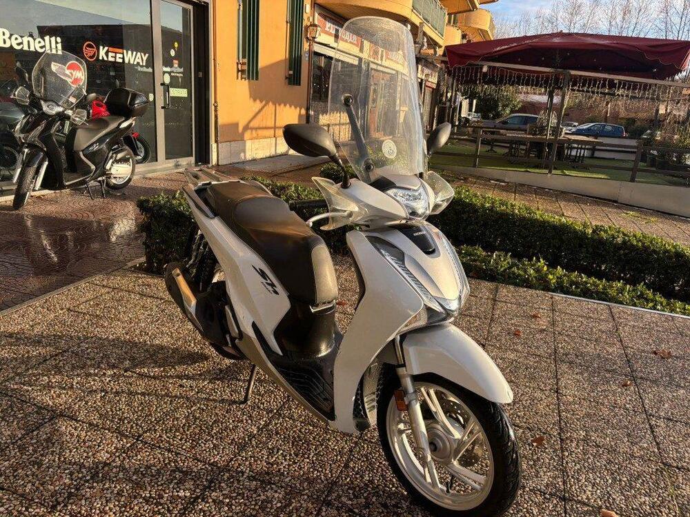 Honda SH 150 i (2017 - 19) (4)