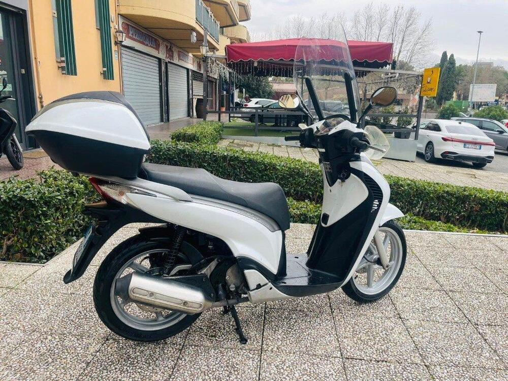 Honda SH 150 i (2009 - 12) (4)