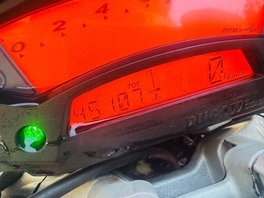 Ducati Monster 696 (2008 - 13) (5)