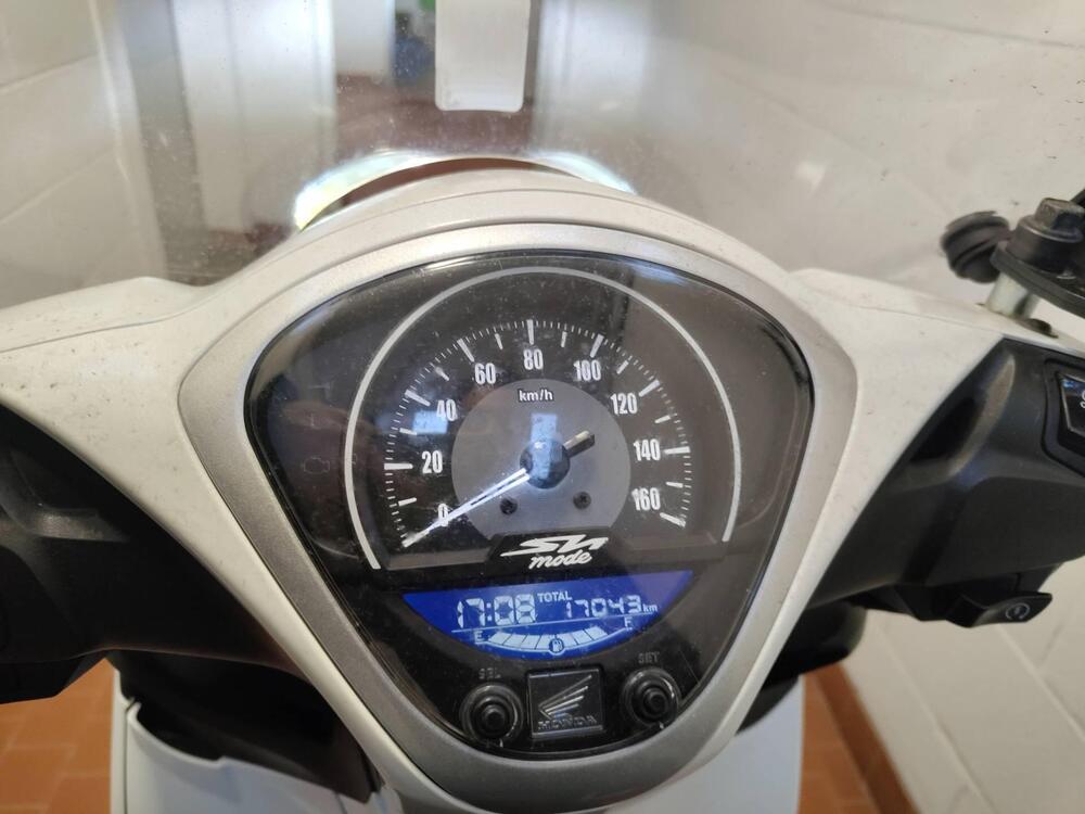 Honda SH 125 Mode (2021 - 23) (6)