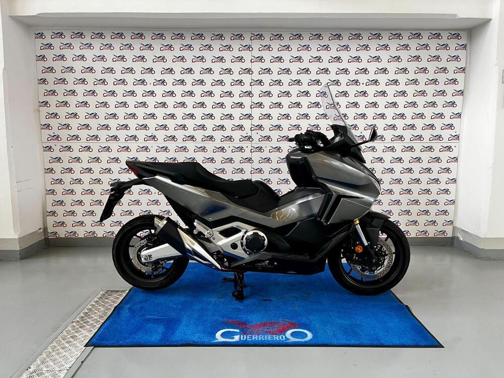 Honda Forza 750 DCT (2021 - 24) (3)