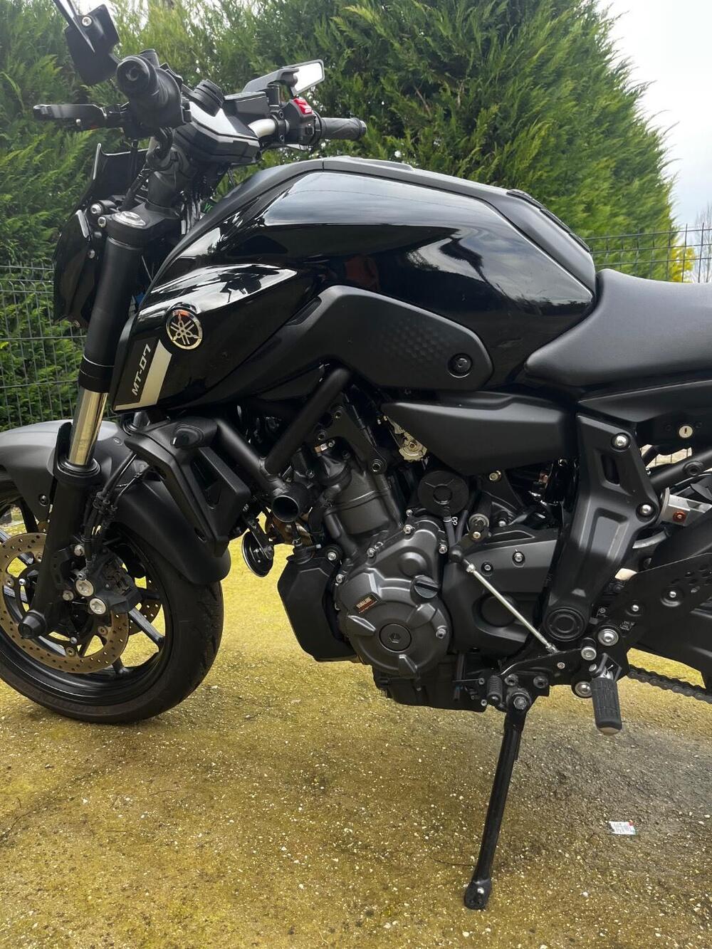 Yamaha MT-07 Pure (2023 - 25) (8)