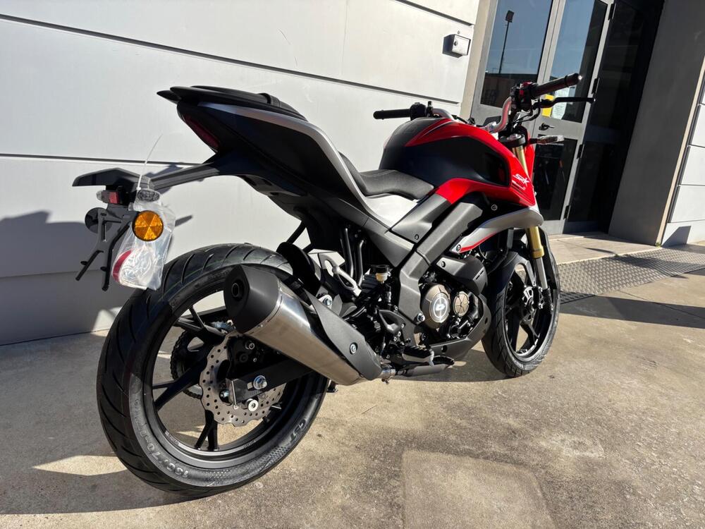 QJ Motor SRK 125 S (2025 - 26) (5)