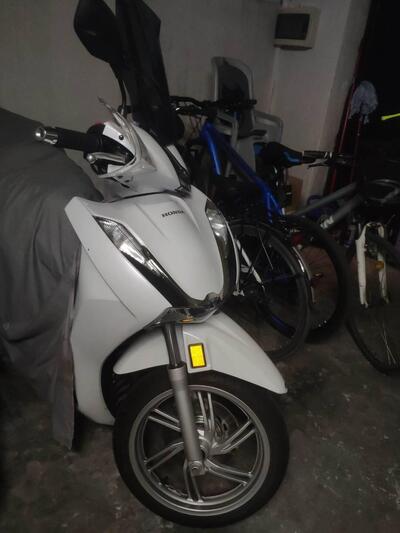 Honda SH 350 (2021 - 24) usata