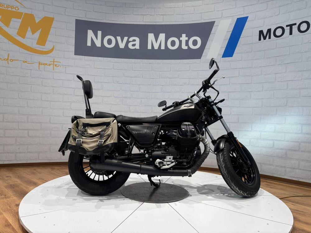 Moto Guzzi V9 Bobber (2021 - 25) (5)