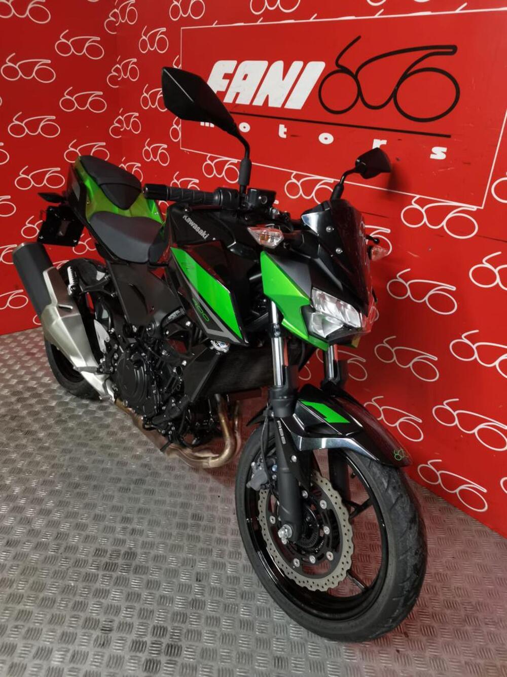 Kawasaki Z 400 (2023) (2)