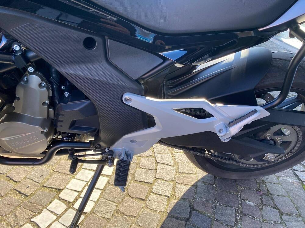 CFMOTO 650MT (2021 - 24) (10)