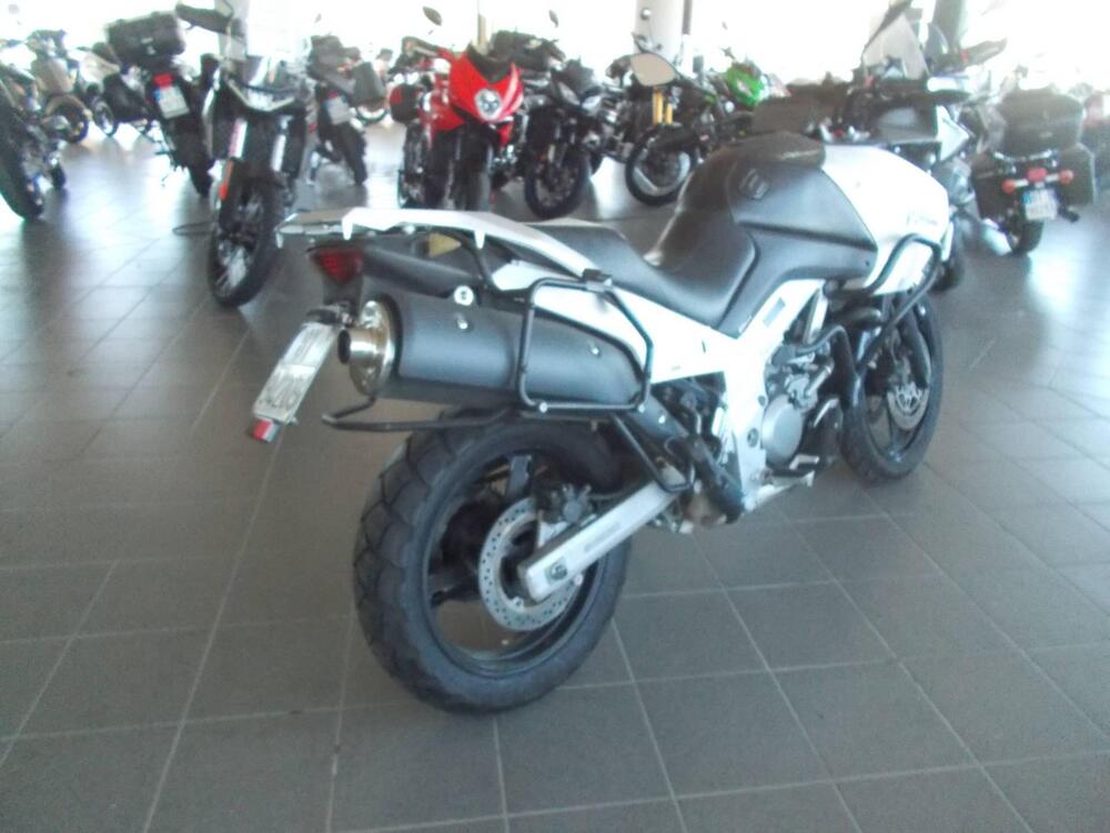 Suzuki V-Strom 650DL (2004 - 06) (2)