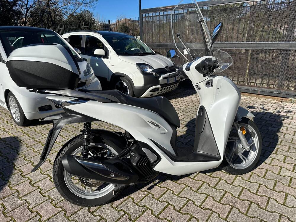 Honda SH 150i (2024 - 25) (5)