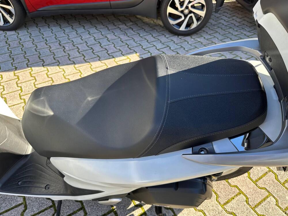 Honda SH 150i (2024 - 25) (7)