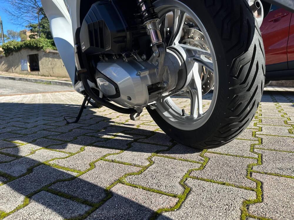 Honda SH 150i (2024 - 25) (8)