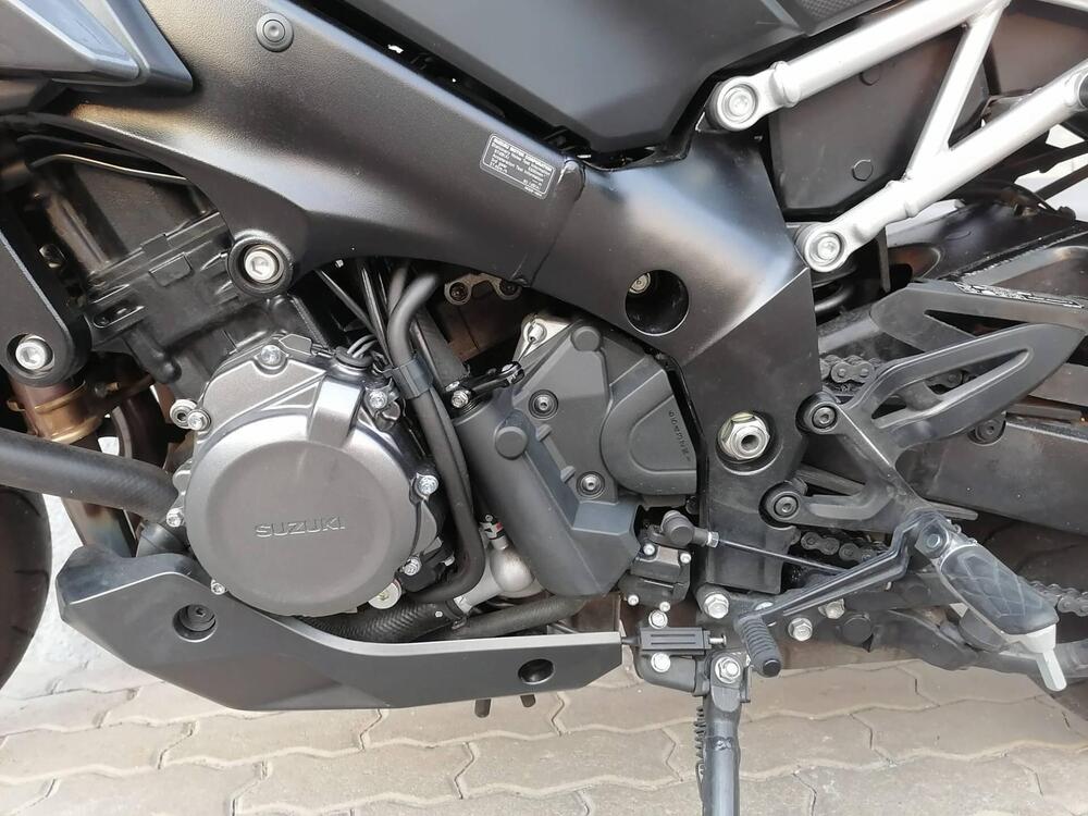 Suzuki GSX-S1000GX Touring (2024 - 26) (7)