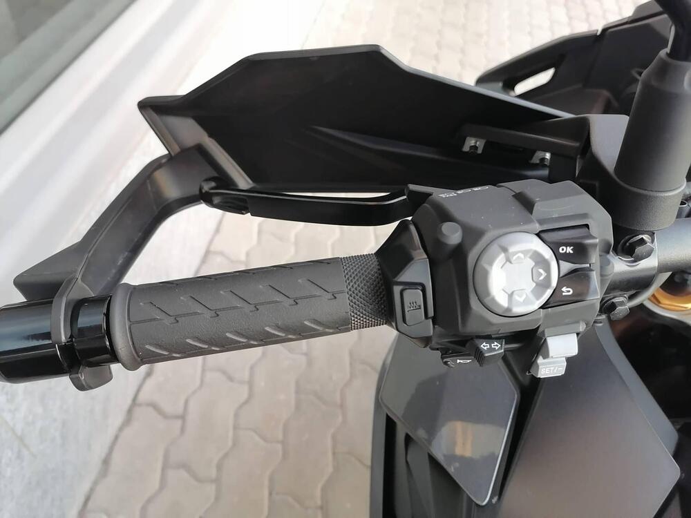 Suzuki GSX-S1000GX Touring (2024 - 26) (9)