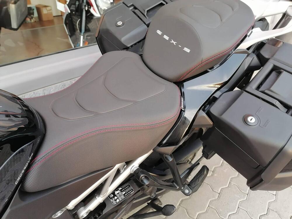 Suzuki GSX-S1000GX Touring (2024 - 26) (13)