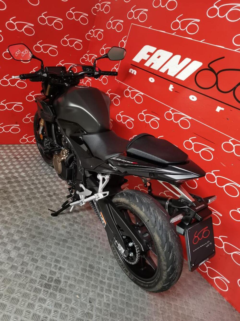 Honda CB 500 F (2022 - 23) (4)