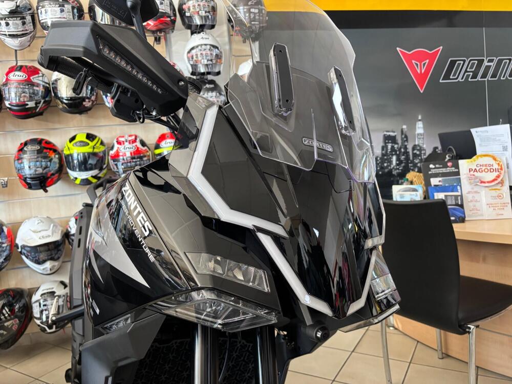 Zontes ZT703-F (2025 - 26) (6)