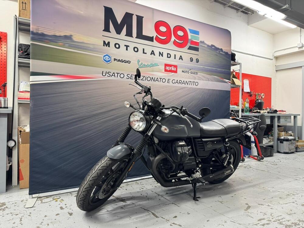 Moto Guzzi V7 III Stone (2017 - 20) (4)