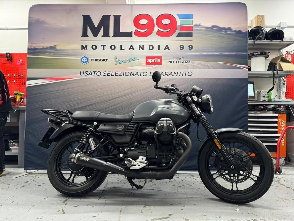 Moto Guzzi V7 III Stone (2017 - 20) (10)